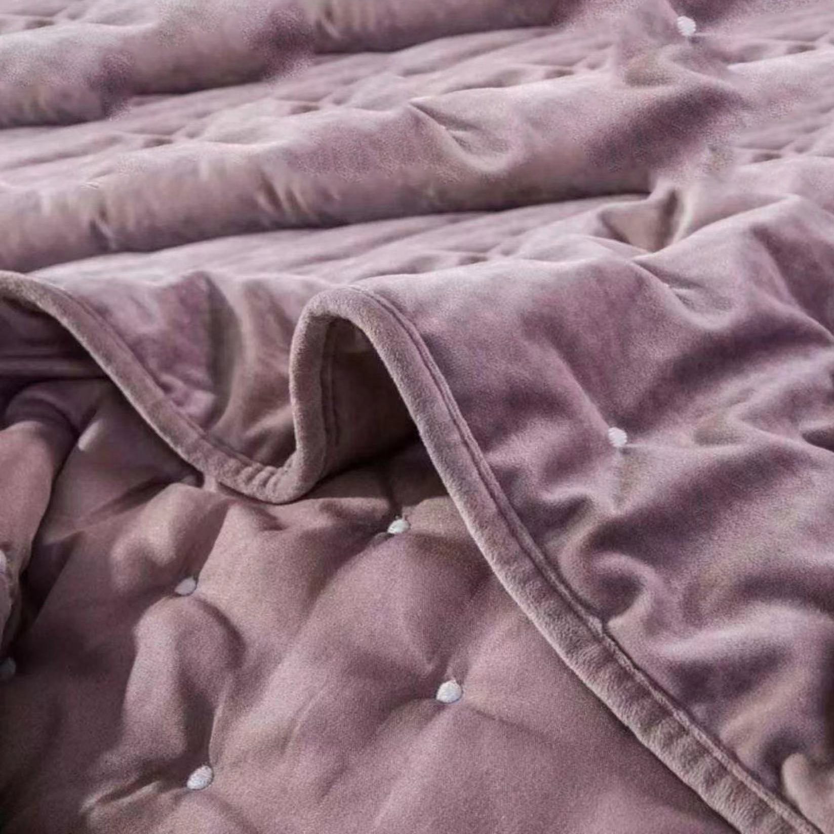 bed quilt